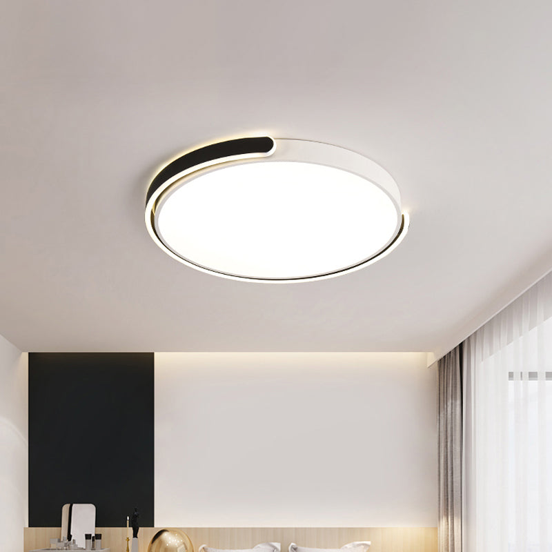 Simplicity LED Ceiling Lamp Black/White/Gold Round Flush Mount Lighting with Acrylic Shade, Warm/White Light Black Clearhalo 'Ceiling Lights' 'Close To Ceiling Lights' 'Close to ceiling' 'Flush mount' Lighting' 1935934