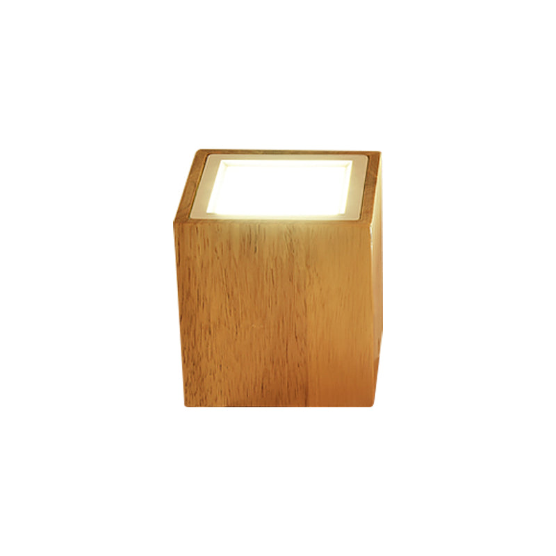 Round/Square Mini Corridor Ceiling Lamp Wooden 4"/6"/8" H LED Nordic Flush Mount Lighting in Beige Clearhalo 'Ceiling Lights' 'Close To Ceiling Lights' 'Close to ceiling' 'Flush mount' Lighting' 1937948