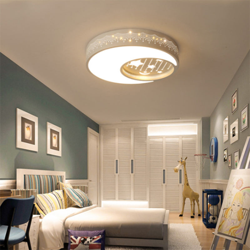 Moon Boys Bedroom Flush Ceiling Light with Star Metal Romantic LED Ceiling Fixture in White Clearhalo 'Ceiling Lights' 'Close To Ceiling Lights' 'Close to ceiling' 'Flush mount' Lighting' 194419