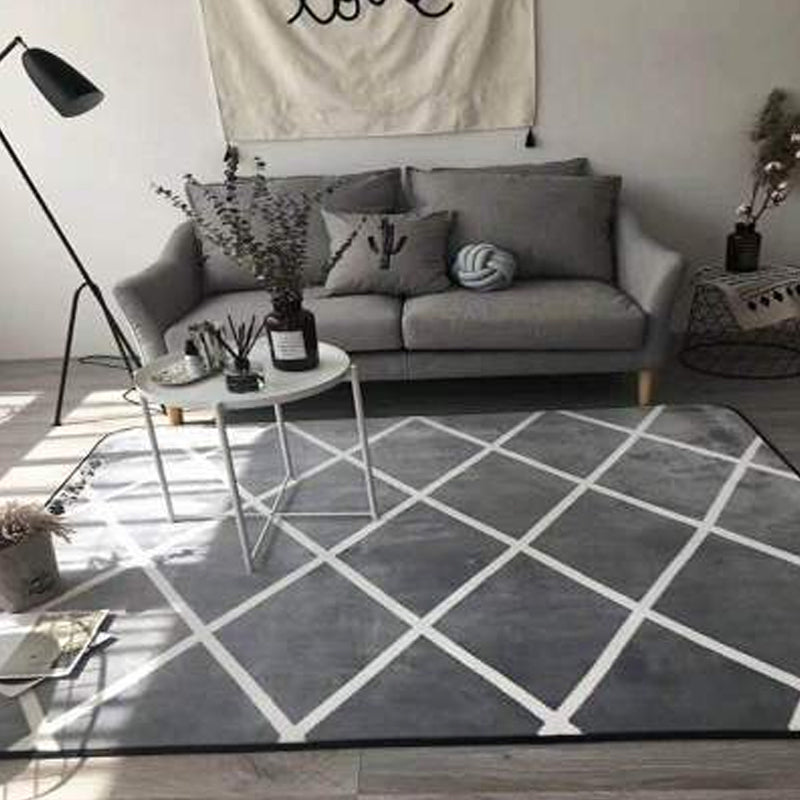 Modern Living Room Rug in Black and Grey Geometric Diamond Triangle Print Rug Polyester Anti-Slip Area Rug Grey Clearhalo 'Area Rug' 'Modern' 'Rugs' Rug' 1947507