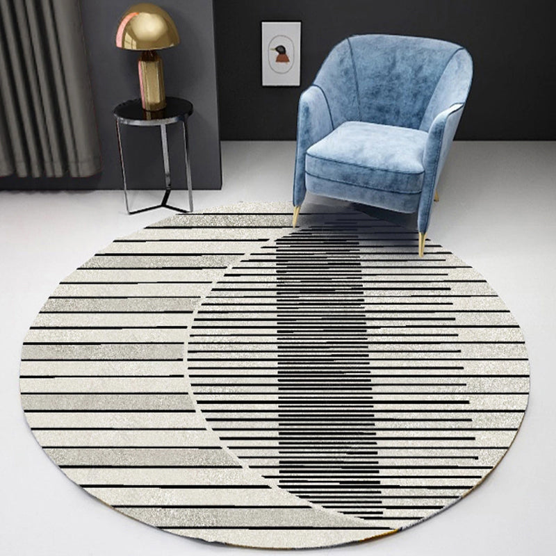 Unique Grey Striped Pattern Rug Polyester Modernist Rug Pet Friendly Anti-Slip Backing Area Rug for Bedroom Light Gray Clearhalo 'Area Rug' 'Modern' 'Rugs' Rug' 1947562