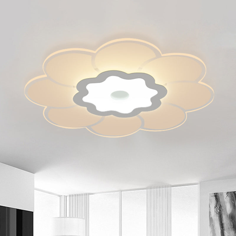 Ultrathin Windmill/Gear/Flower Flush Mount Simple Acrylic Living Room LED Ceiling Flushmount Lamp in White Clearhalo 'Ceiling Lights' 'Close To Ceiling Lights' 'Close to ceiling' 'Flush mount' Lighting' 1959010