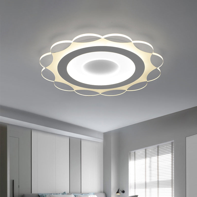 Acrylic Bloom Ceiling Flush Mount Light Simplicity White LED Flushmount Lighting in Warm/White Light, 16.5"/24.5"/31" Wide Clearhalo 'Ceiling Lights' 'Close To Ceiling Lights' 'Close to ceiling' 'Flush mount' Lighting' 1959061