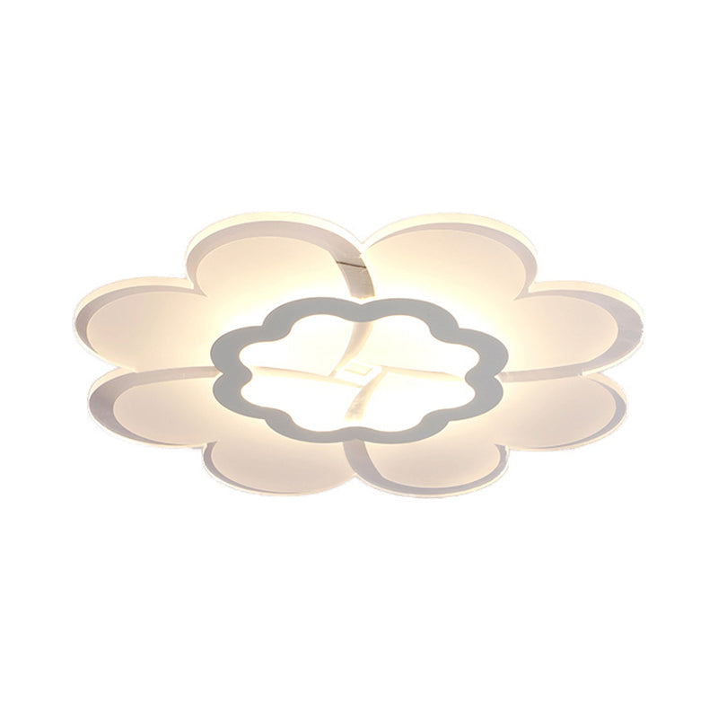 16.5"/20.5"/31" W Ultrathin Flower Flushmount Minimalistic Acrylic Bedroom LED Close to Ceiling Light in Warm/White Light Clearhalo 'Ceiling Lights' 'Close To Ceiling Lights' 'Close to ceiling' 'Flush mount' Lighting' 1959078