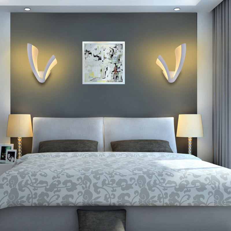 Diamond/Twig/Flower Acrylic LED Wall Lamp Fixture Minimalistic White Wall Sconce Lighting for Bedroom White B Clearhalo 'Modern wall lights' 'Modern' 'Wall Lamps & Sconces' 'Wall Lights' Lighting' 1972511