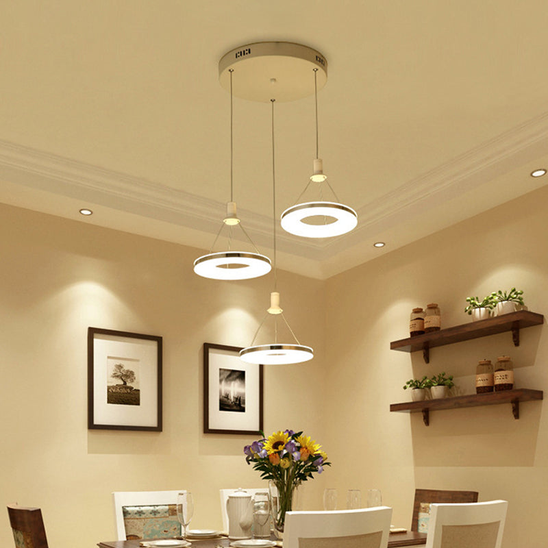 White Ring Pendant Light Fixture Simple 1/3/5-Head Acrylic Ceiling Suspension Lamp, 8"/12" Wide Clearhalo 'Ceiling Lights' 'Modern Pendants' 'Modern' 'Pendant Lights' 'Pendants' Lighting' 1972615