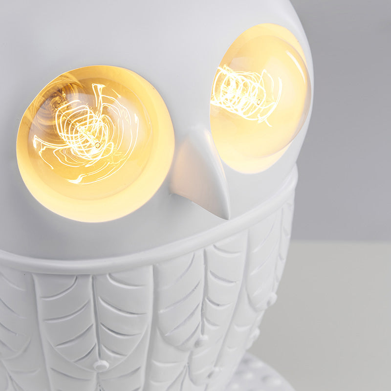 Resin Owl Table Light with Plug In Cord Two Lights Creative Table Lamp in White for Office Clearhalo 'Lamps' 'Table Lamps' Lighting' 197837