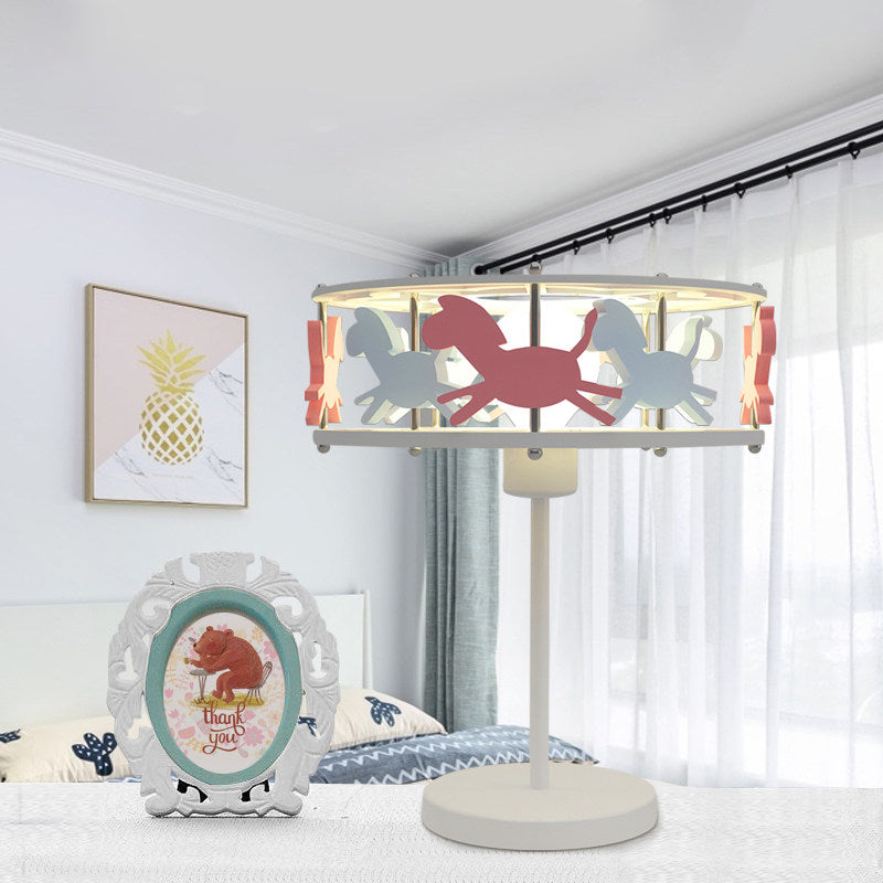 Nordic Merry-go-round Table Light Metal 1 Light Plug-In Table Lamp for Girls Bedroom Pink Clearhalo 'Lamps' 'Table Lamps' Lighting' 198014