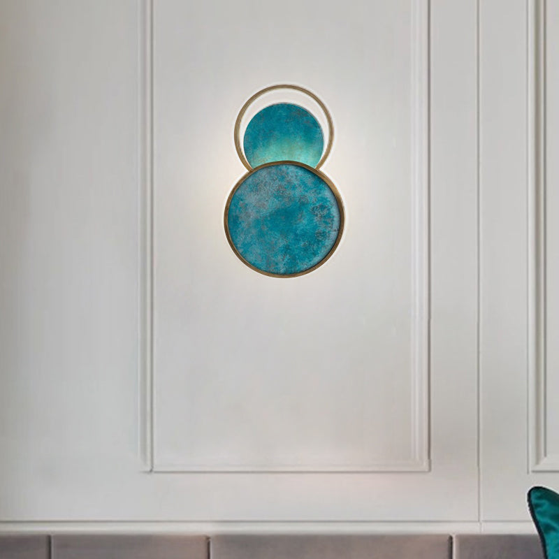 Postmodern Orbit/Ellipse/Circle Wall Lamp Metal 1 Light Living Room Wall Mounted Lighting in Gold Clearhalo 'Cast Iron' 'Glass' 'Industrial' 'Modern wall lights' 'Modern' 'Tiffany' 'Traditional wall lights' 'Wall Lamps & Sconces' 'Wall Lights' Lighting' 1981845