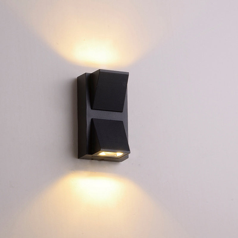 Triangle Aluminum Flush Wall Sconce Simple Black Small/Large Wall Mount Lamp for Corridor Clearhalo 'Cast Iron' 'Glass' 'Industrial' 'Modern wall lights' 'Modern' 'Tiffany' 'Traditional wall lights' 'Wall Lamps & Sconces' 'Wall Lights' Lighting' 1985319