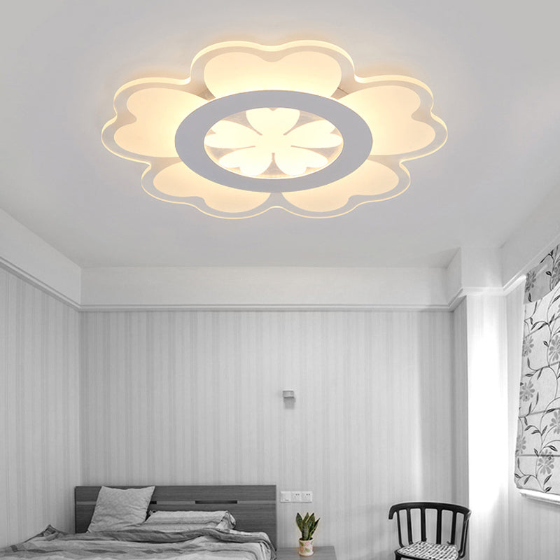 Creative Heart Shaped Petal Ceiling Light Acrylic White LED Flush Mount Light for Kid Bedroom Clearhalo 'Ceiling Lights' 'Close To Ceiling Lights' 'Close to ceiling' 'Flush mount' Lighting' 199510