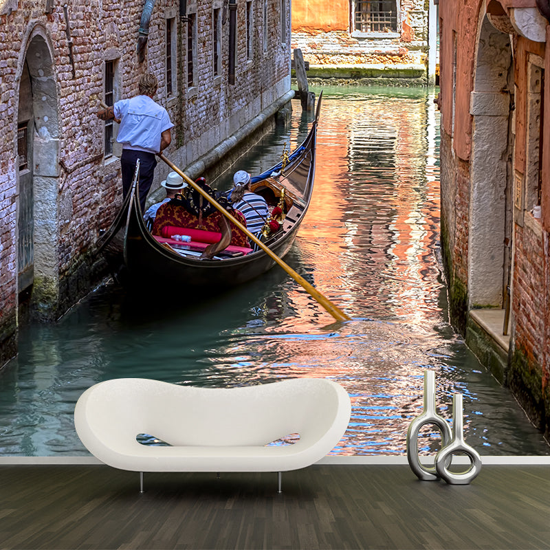 Waterproof Venice Floating City Mural Modern Non-Woven Wall Covering, Customized Size Clearhalo 'Wall Decor' 'Wall Mural' 2009090