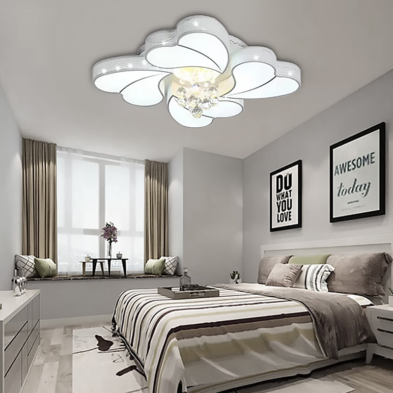 Loving Heart Ceiling Mount Light with Crystal Ball Vintage Acrylic LED Ceiling Lamp in White for Bedroom Clearhalo 'Ceiling Lights' 'Close To Ceiling Lights' 'Close to ceiling' 'Flush mount' Lighting' 201288