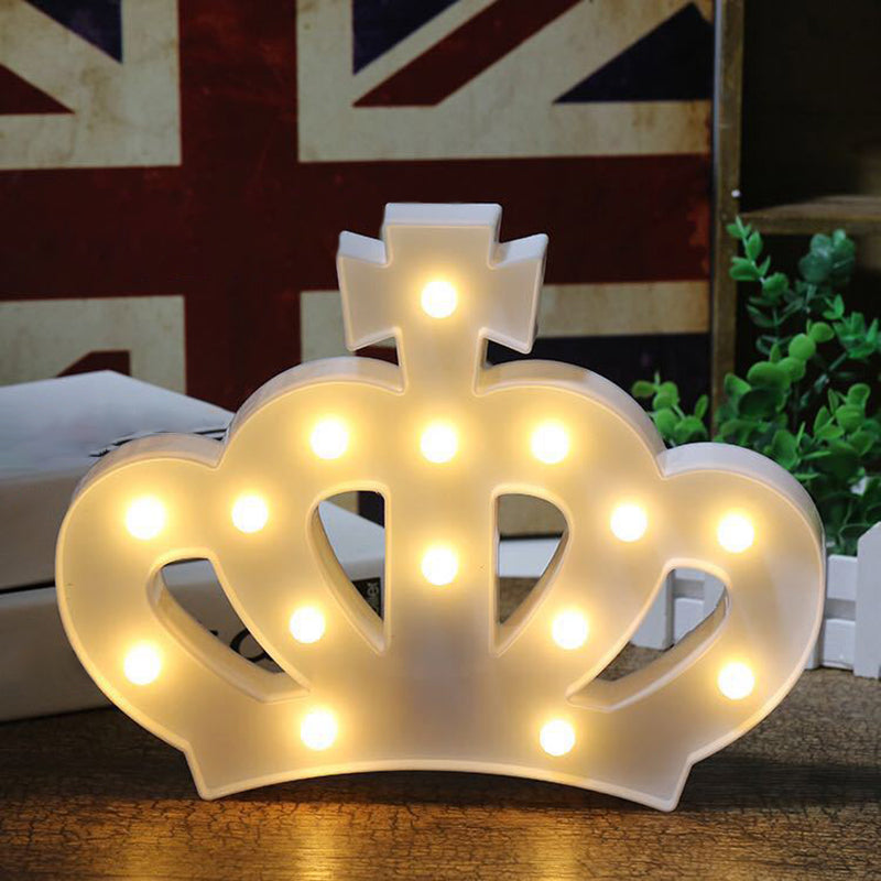 Plastic Crown Nightstand Lamp Cartoon Style Battery Operated LED Night Lighting White A Clearhalo 'Night Lights' 'Wall Lights' Lighting' 2018039