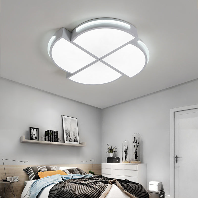 Simple Style Ceiling Light Fixture with Windmills Shade Acrylic Flush Mount Ceiling Fixtures Light for Balcony White White Clearhalo 'Ceiling Lights' 'Close To Ceiling Lights' 'Close to ceiling' 'Flush mount' Lighting' 202045