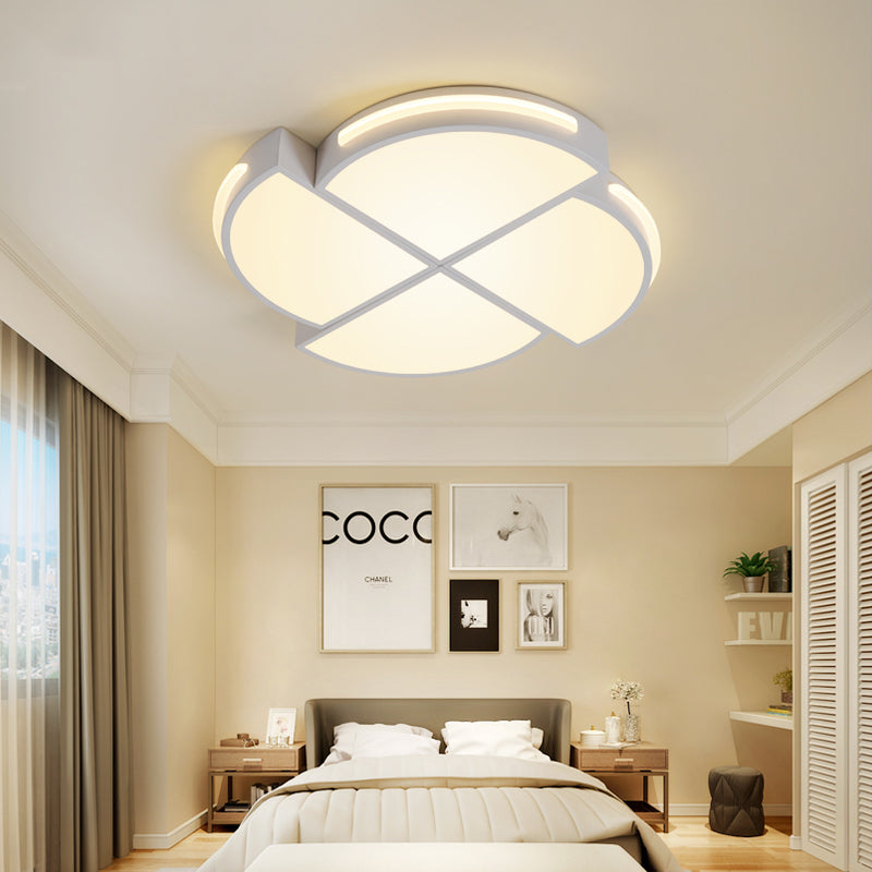 Simple Style Ceiling Light Fixture with Windmills Shade Acrylic Flush Mount Ceiling Fixtures Light for Balcony White Warm Clearhalo 'Ceiling Lights' 'Close To Ceiling Lights' 'Close to ceiling' 'Flush mount' Lighting' 202046