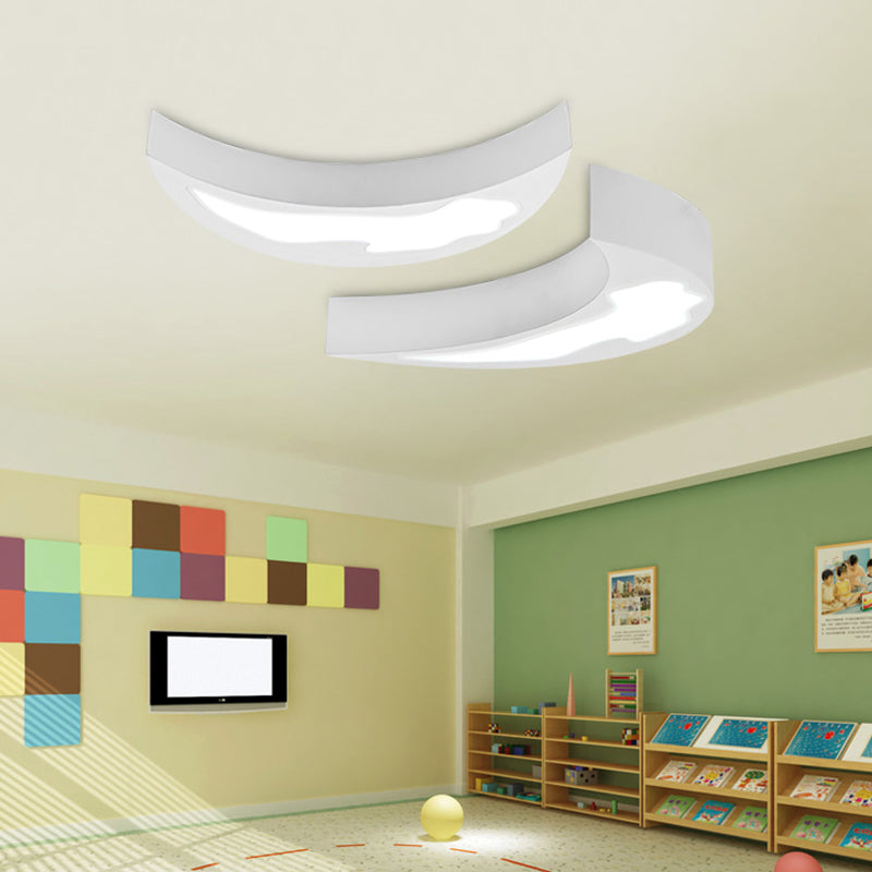 16"/23.5" Dia Moon Shade Ceiling Mount Light Modern Stylish Acrylic LED Flush Light in White/Orange for Kindergarten White Clearhalo 'Ceiling Lights' 'Close To Ceiling Lights' 'Close to ceiling' 'Flush mount' Lighting' 202444