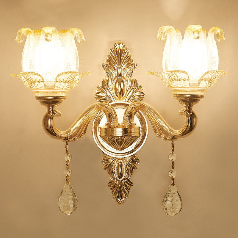 Swooping Arm Wall Sconce Modernist Living Room Wall Mount Light Fixture with Glass Shade in Gold Clearhalo 'Cast Iron' 'Glass' 'Industrial' 'Modern wall lights' 'Modern' 'Tiffany' 'Traditional wall lights' 'Wall Lamps & Sconces' 'Wall Lights' Lighting' 2030816