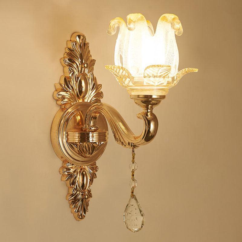 Swooping Arm Wall Sconce Modernist Living Room Wall Mount Light Fixture with Glass Shade in Gold Clearhalo 'Cast Iron' 'Glass' 'Industrial' 'Modern wall lights' 'Modern' 'Tiffany' 'Traditional wall lights' 'Wall Lamps & Sconces' 'Wall Lights' Lighting' 2030820