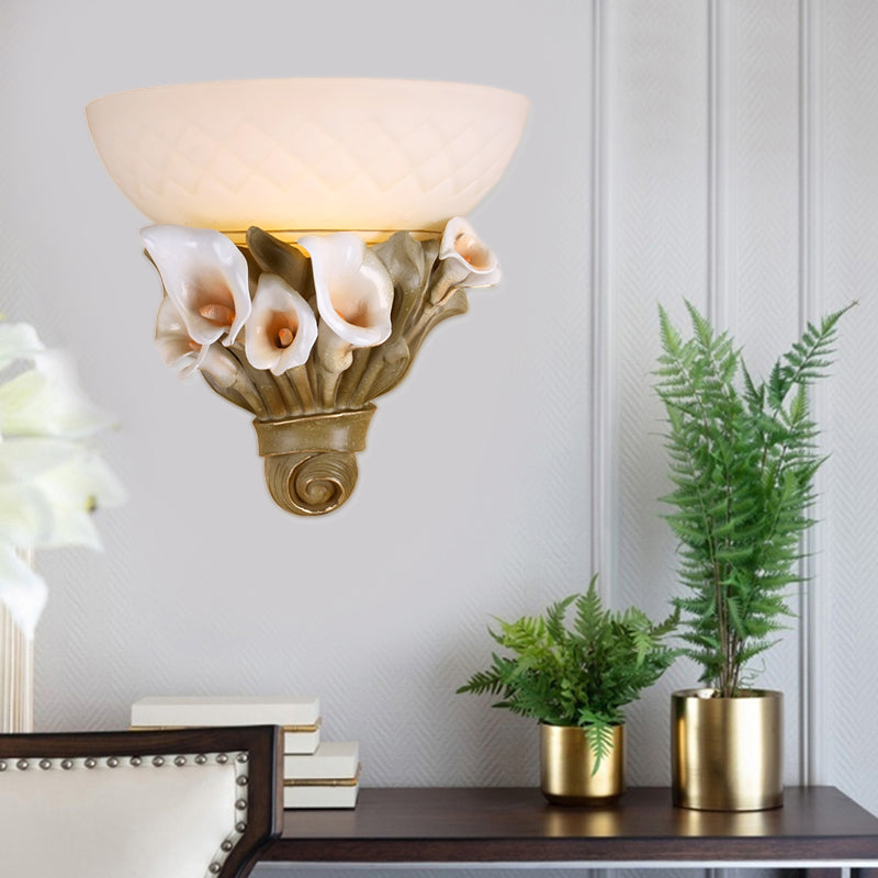 Bowl White Glass Wall Light Fixture Vintage 1 Light Bedside Sconce Light with Yellow/White Flower Design Clearhalo 'Wall Lamps & Sconces' 'Wall Lights' Lighting' 203278