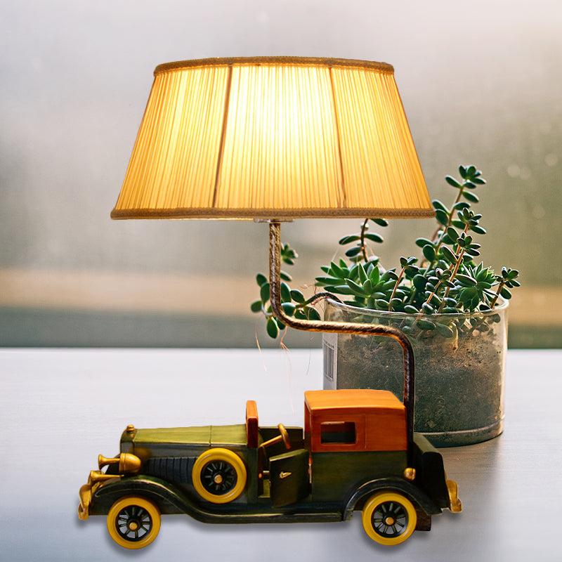 Cartoon Dark Colored Desk Light Ancient Car 1 Light Resin Desk Lamp for Boys Bedroom Clearhalo 'Lamps' 'Table Lamps' Lighting' 203486