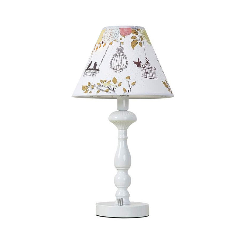 Modern Style White Reading Light with Fabric Shade 1 Head Study Light for Living Room Clearhalo 'Lamps' 'Table Lamps' Lighting' 203500