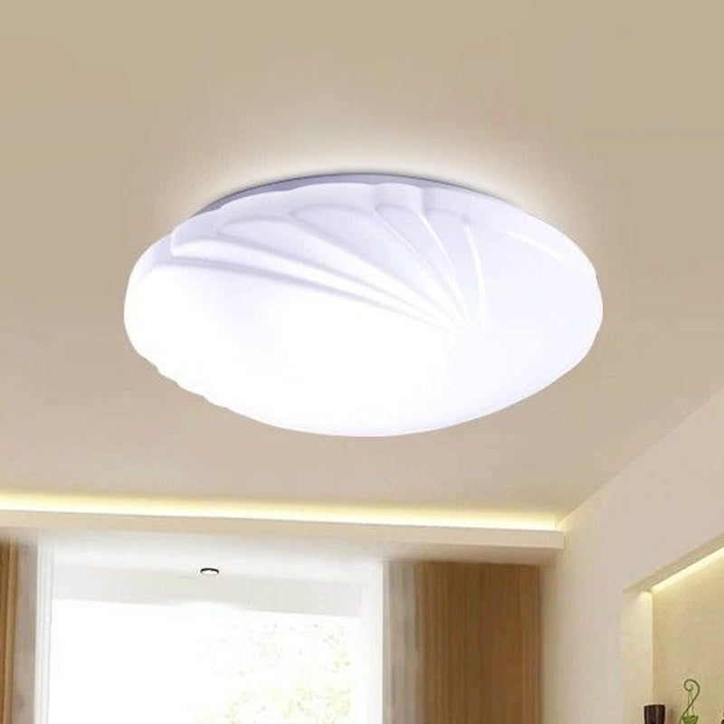 Contemporary Round Flush Ceiling Light Acrylic Bedroom LED Flush Mount Lighting Fixture in White Clearhalo 'Ceiling Lights' 'Close To Ceiling Lights' 'Close to ceiling' 'Flush mount' Lighting' 2046612