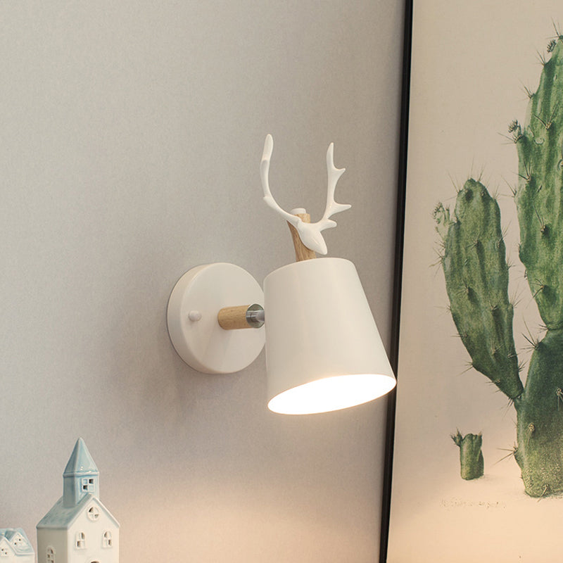 Rotatable Contemporary Antlers Wall Sconce Metal 1 Light White Wall Lamp for Hallway White Clearhalo 'Wall Lamps & Sconces' 'Wall Lights' Lighting' 205638