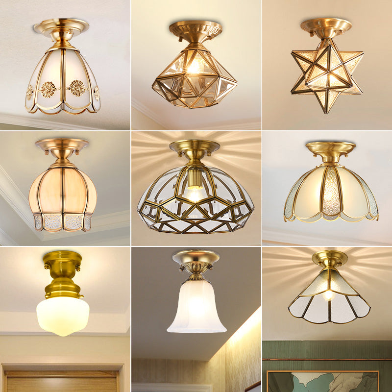 Traditional Scalloped Semi Flush Light 1 Head Metal Ceiling Flush Mount in Brass Clearhalo 'Ceiling Lights' 'Close To Ceiling Lights' 'Lighting' 2057682_3bd58eea-1fd1-429e-a321-ed551e1ac8be