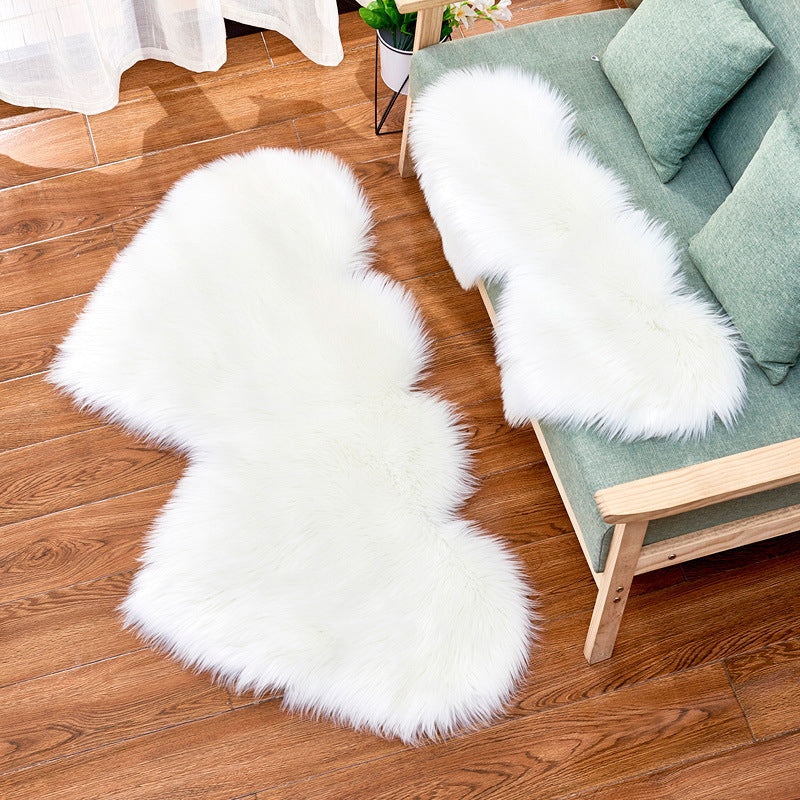 Double-Heart Shaped Modern Rug Multicolor Plain Carpet Stain Resistant Pet Friendly Non-Slip Backing Rug for Living Room Clearhalo 'Area Rug' 'Casual' 'Rugs' Rug' 2070479