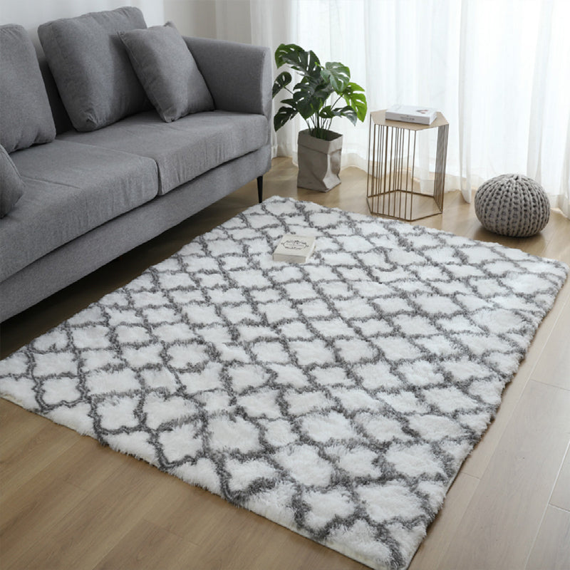 Fancy Modern Indoor Rug Multi-Color Quatrefoil Pattern Carpet Washable Pet Friendly Non-Slip Rug for Home Decor White Clearhalo 'Area Rug' 'Casual' 'Rugs' Rug' 2070941