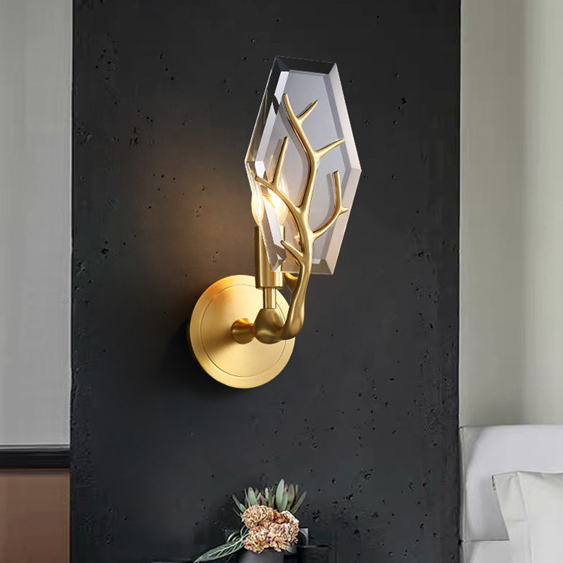 Artistic Hexagonal Shape Wall Lamp Crystal Single Living Room Wall Light Fixture in Brass Clearhalo 'Modern wall lights' 'Modern' 'Wall Lamps & Sconces' 'Wall Lights' Lighting' 2136099