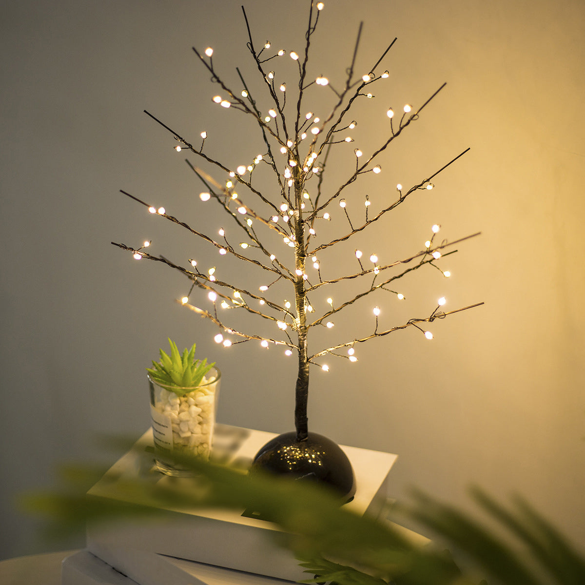 Contemporary Tree Shaped Battery Table Lamp Metallic Living Room LED Standing Light in Black Black Battery Clearhalo 'Night Lights' 'Wall Lights' Lighting' 2137607