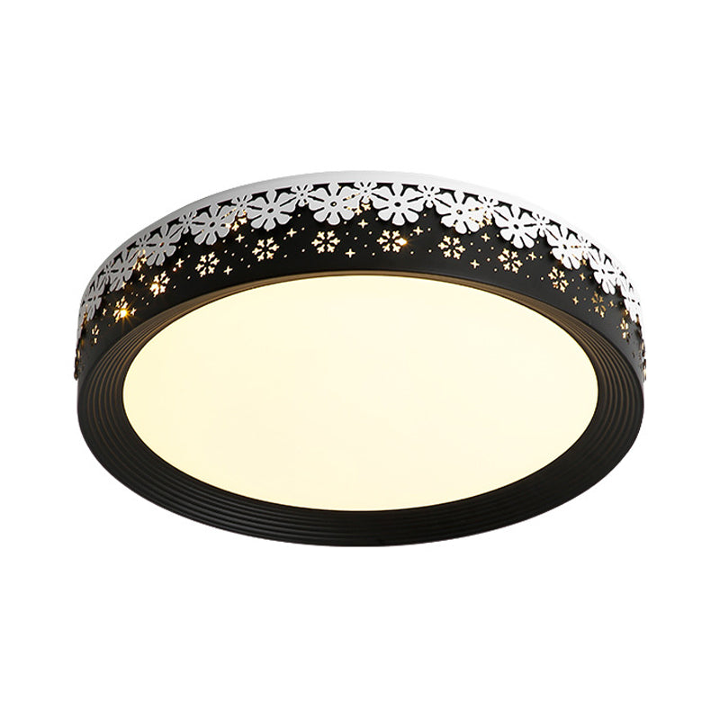 18"/22"/30" Dia Modern LED Flush Mount Light Black Snowflake Patterned Flush Ceiling Light with Acrylic Shade in Warm/White Light Clearhalo 'Ceiling Lights' 'Close To Ceiling Lights' 'Close to ceiling' 'Flush mount' Lighting' 214513