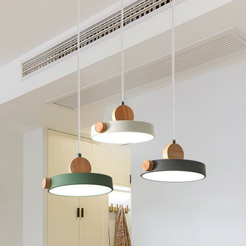 Round LED Hanging Pendant Simplicity Acrylic 3 Heads Dining Room Multi Ceiling Lamp in White Clearhalo 'Ceiling Lights' 'Pendant Lights' 'Pendants' Lighting' 2162105