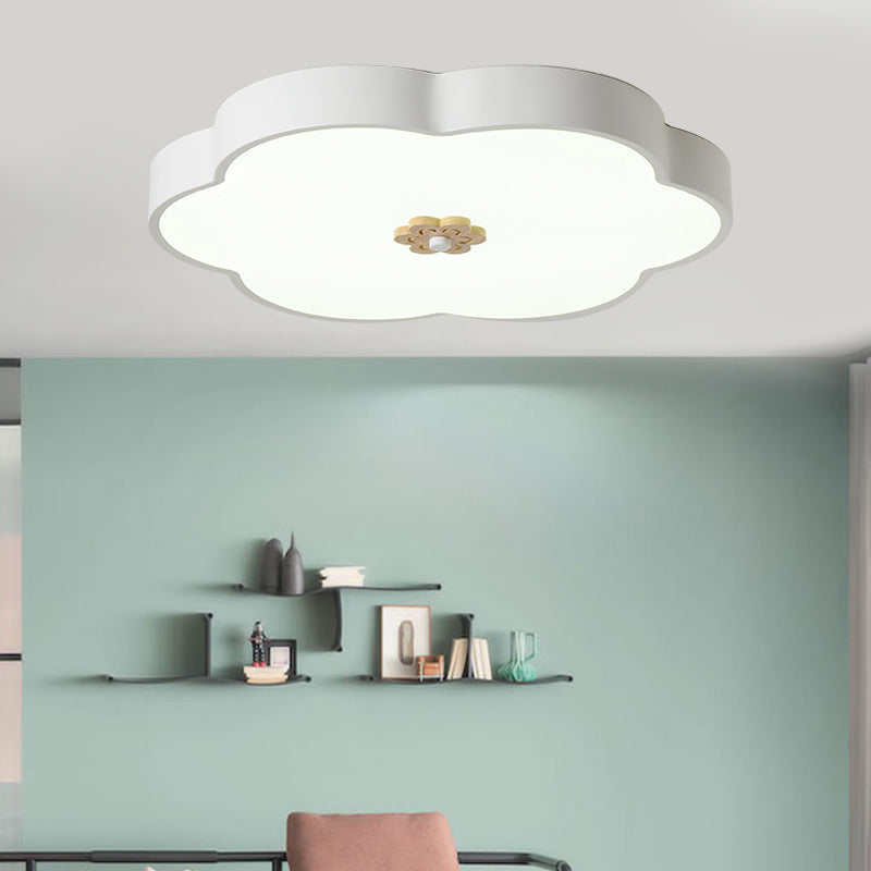 12"/16" Dia Flower Flush Mount Fixture Modern Style Metal LED Black/White Ceiling Mounted Light with Acrylic Diffuser Clearhalo 'Ceiling Lights' 'Close To Ceiling Lights' 'Close to ceiling' 'Flush mount' Lighting' 217134