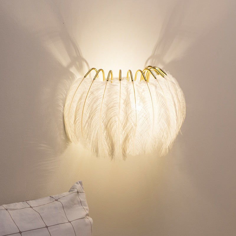 Gold Curved Sconce Lighting Simplicity Single-Bulb Feather Wall Light Fixture for Bedside Gold White A Clearhalo 'Modern wall lights' 'Modern' 'Wall Lamps & Sconces' 'Wall Lights' Lighting' 2186726