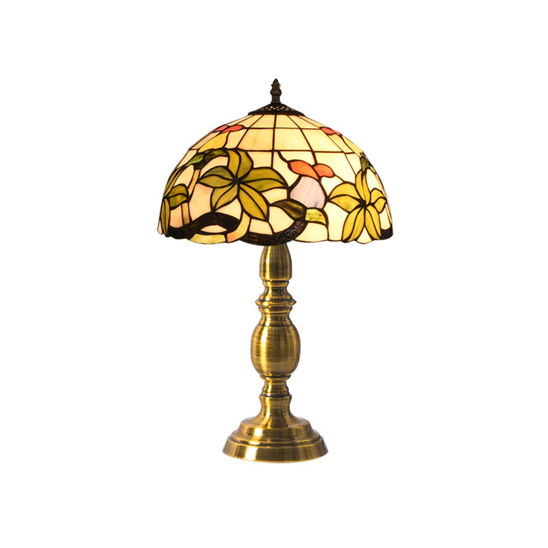 Vintage Dome Table Lamp Single-Bulb Handcrafted Glass Nightstand Lighting with Floral Pattern Clearhalo 'Lamps' 'Table Lamps' Lighting' 2187422