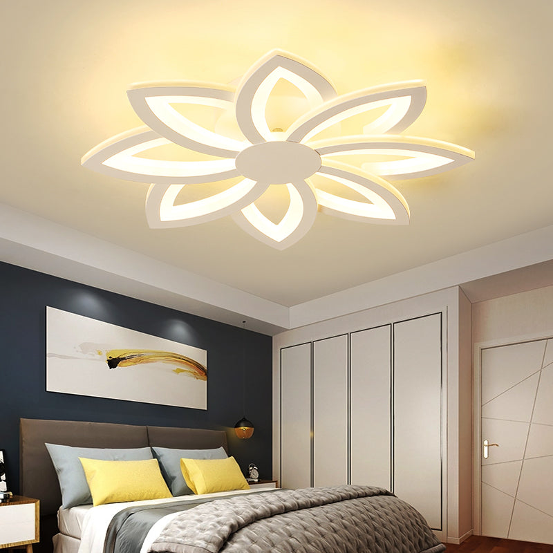 18"/23" W Acrylic Flower Semi Flush Ceiling Light Simplicity LED White Ceiling Mounted Fixture in Warm/White Light Clearhalo 'Ceiling Lights' 'Close To Ceiling Lights' 'Close to ceiling' 'Semi-flushmount' Lighting' 218997