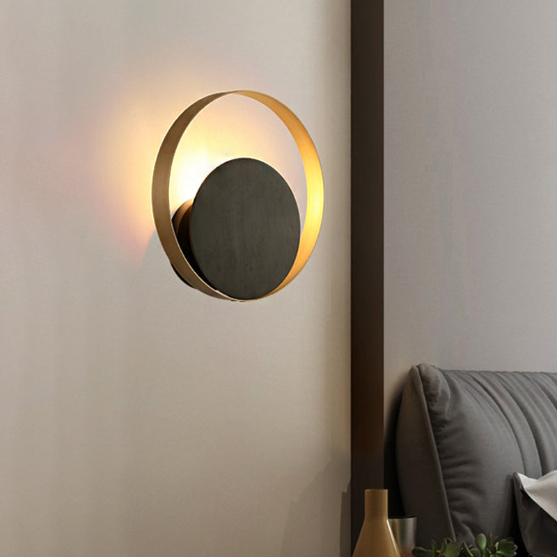 Metallic Orbit Sconce Light Simplicity Single Light Golden Wall Mounted Lighting Clearhalo 'Cast Iron' 'Glass' 'Industrial' 'Modern wall lights' 'Modern' 'Tiffany' 'Traditional wall lights' 'Wall Lamps & Sconces' 'Wall Lights' Lighting' 220291