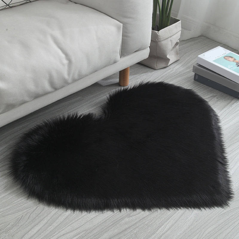 Heart Shape Solid Color Rug Multi-Colored Simple Carpet Fluffy Pet Friendly Machine Washable Rug for Bedroom Black Clearhalo 'Area Rug' 'Casual' 'Rugs' Rug' 2208283