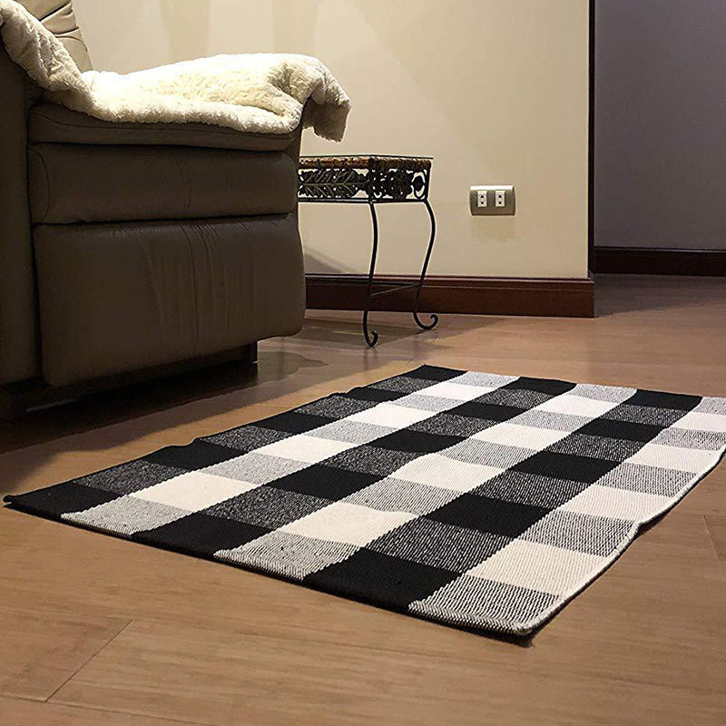 Simple Multi Color Classic Rug Cotton Blend Plaid Printed Carpet Machine Washable Easy Care Indoor Rug for Decoration Black-White Clearhalo 'Area Rug' 'Moroccan' 'Rugs' Rug' 2209547