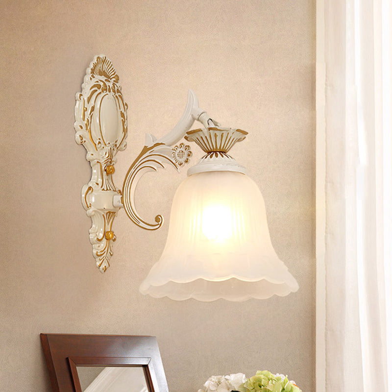 Single-Bulb Wall Light Classic Flower Shade Frosted Glass Wall Lighting Fixture in White Clearhalo 'Wall Lamps & Sconces' 'Wall Lights' Lighting' 2216710