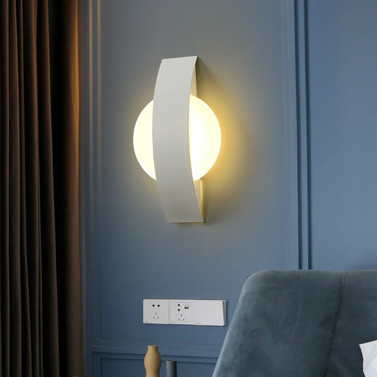 Geometrical Living Room Wall Sconce Light Acrylic Minimalist LED Wall Mount Lighting White Round Clearhalo 'Modern wall lights' 'Modern' 'Wall Lamps & Sconces' 'Wall Lights' Lighting' 2228340