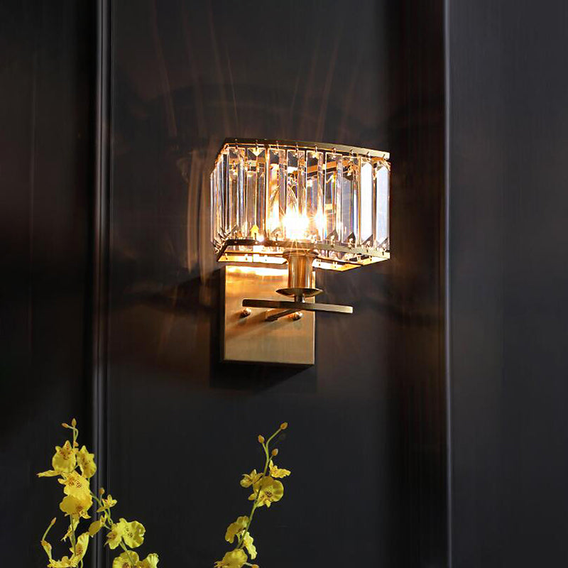 Clear Crystal Rectangular Sconce Lighting Fixture Vintage 1 Head Wall Lamp with Metallic Backplate in Brass Clearhalo 'Cast Iron' 'Glass' 'Industrial' 'Modern wall lights' 'Modern' 'Tiffany' 'Traditional wall lights' 'Wall Lamps & Sconces' 'Wall Lights' Lighting' 223077