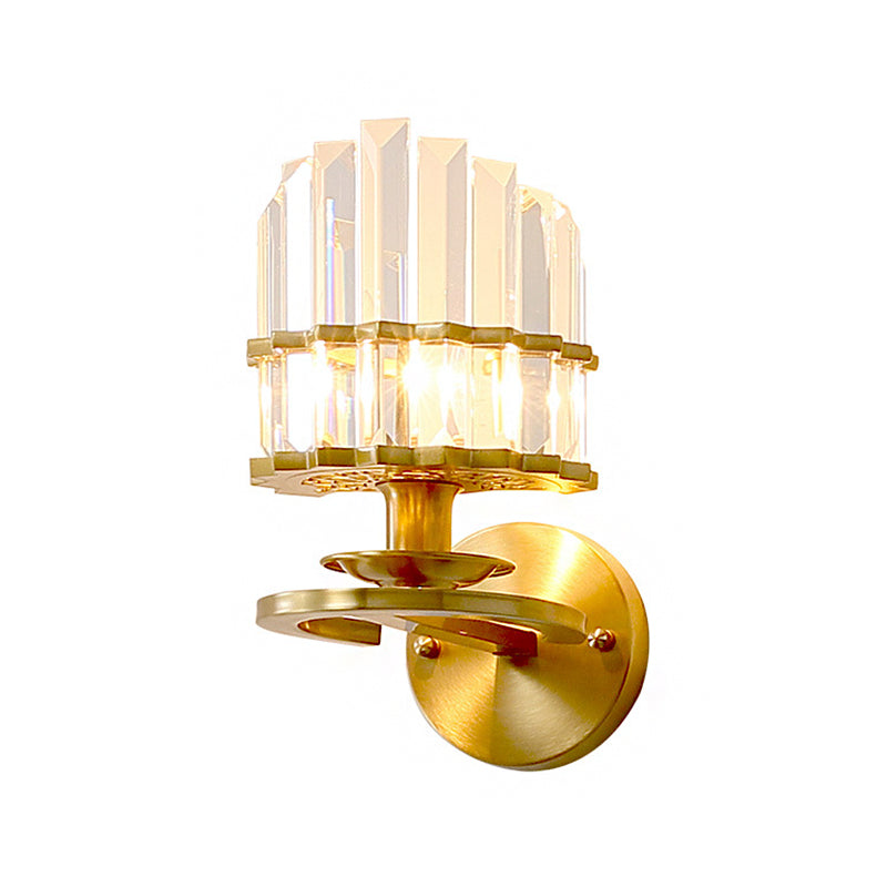 Clear Crystal Prism Wall Lighting Fixture Contemporary 1 Light Wall Lamp with Round Backplate in Brass Clearhalo 'Modern wall lights' 'Modern' 'Wall Lamps & Sconces' 'Wall Lights' Lighting' 223100