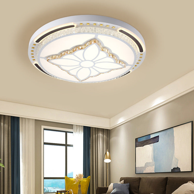 23.5"/31.5" W Crystal Shaded Round Flush Ceiling Light Contemporary LED Living Room Flush Lamp in White Clearhalo 'Ceiling Lights' 'Close To Ceiling Lights' 'Close to ceiling' 'Flush mount' Lighting' 224876