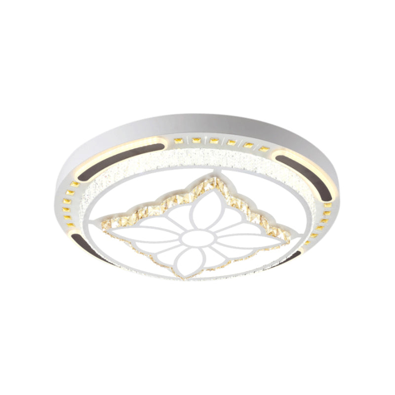 23.5"/31.5" W Crystal Shaded Round Flush Ceiling Light Contemporary LED Living Room Flush Lamp in White Clearhalo 'Ceiling Lights' 'Close To Ceiling Lights' 'Close to ceiling' 'Flush mount' Lighting' 224877