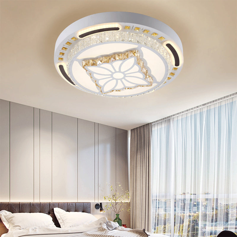 23.5"/31.5" W Crystal Shaded Round Flush Ceiling Light Contemporary LED Living Room Flush Lamp in White White 23.5" Clearhalo 'Ceiling Lights' 'Close To Ceiling Lights' 'Close to ceiling' 'Flush mount' Lighting' 224880