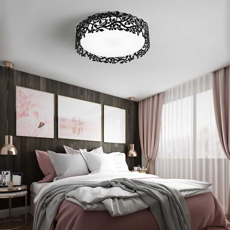 Drum Metal Flush Mount Light Traditional LED Bedroom Ceiling Light in White/Black, 17"/21.5" Wide Black Clearhalo 'Ceiling Lights' 'Close To Ceiling Lights' 'Close to ceiling' 'Flush mount' Lighting' 227469